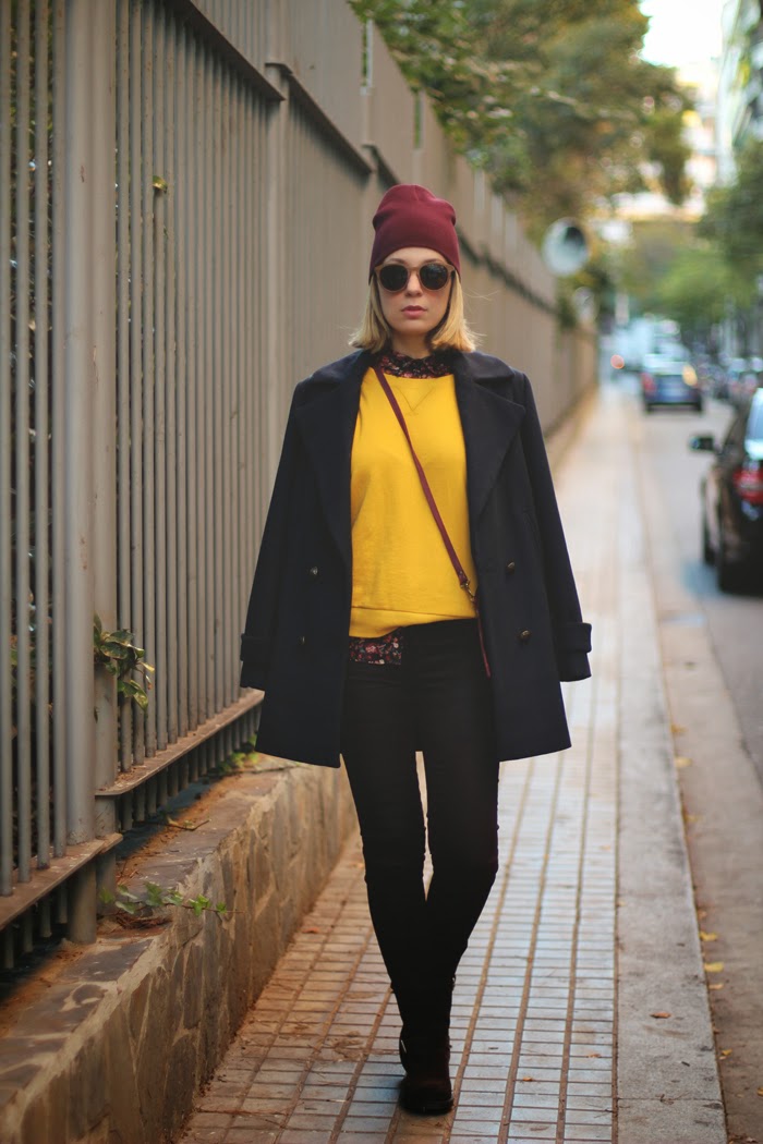 beanie, fall outfit, xl coat, sweatshirt, floral print, burgundy, palens, fashion blogger