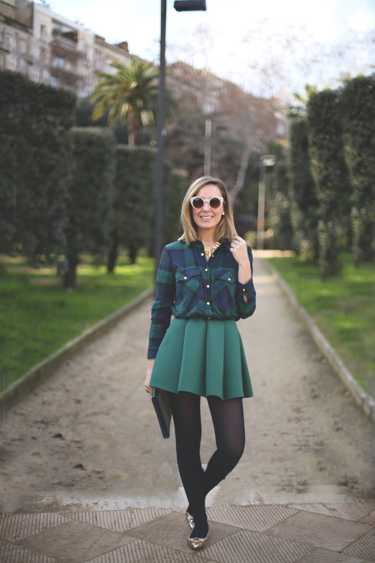 Outfit, green skirt, neoprene, plaid shirt, camisa cuadros, fashion blogger, street style, blue coat, falda verde, 