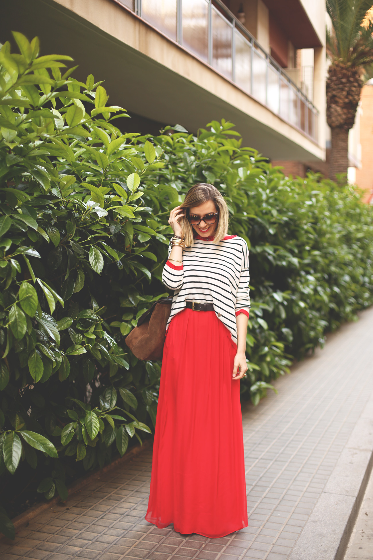 outfit, maxi skirt, red, navy, stripes, brownie, sweater, look, blogger, stylish, fashion, 