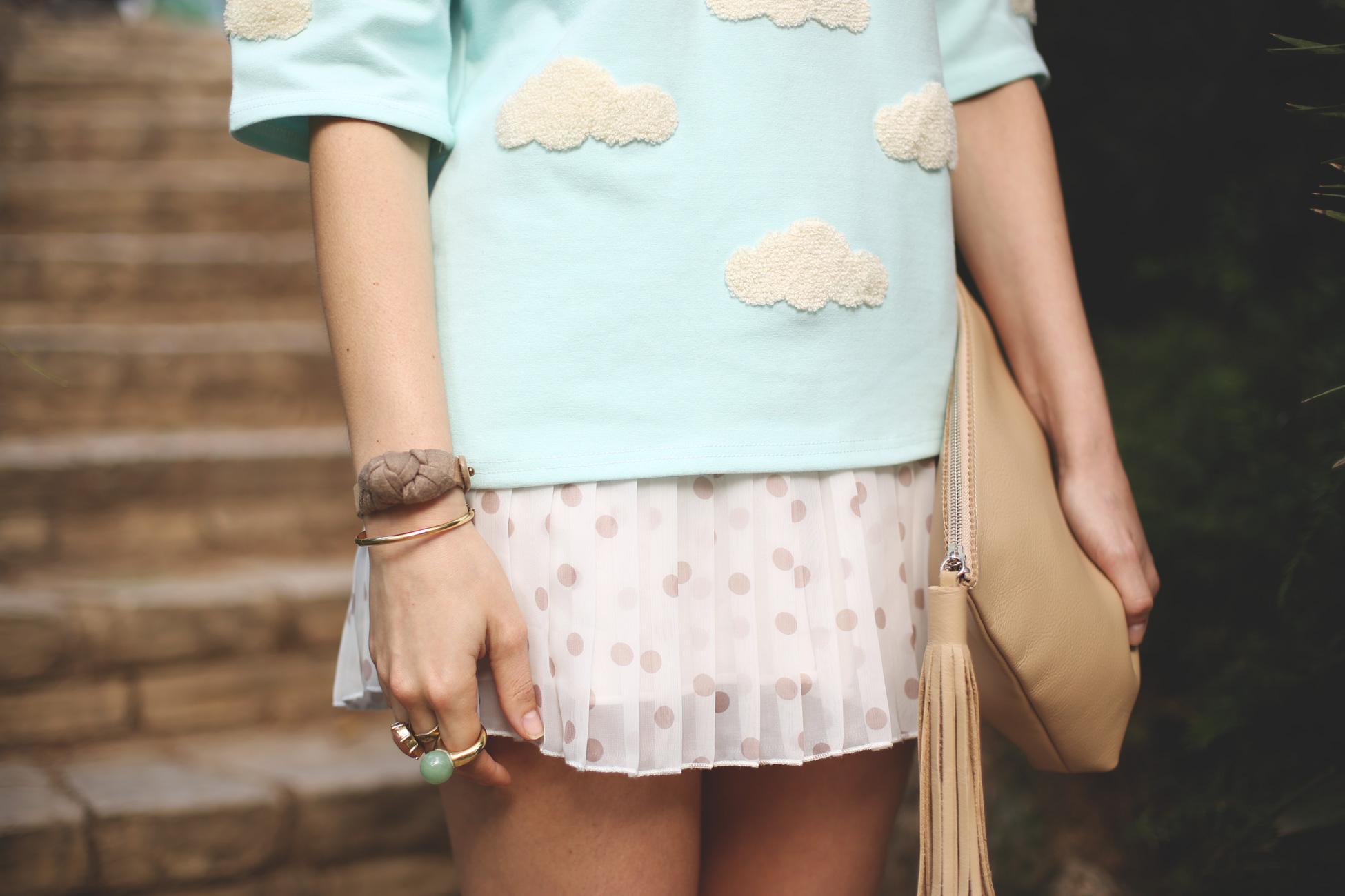 Clutch, leather, spring, look, outfit, light blue, clouds, print, beige, dots, skirt, fashion, blogger