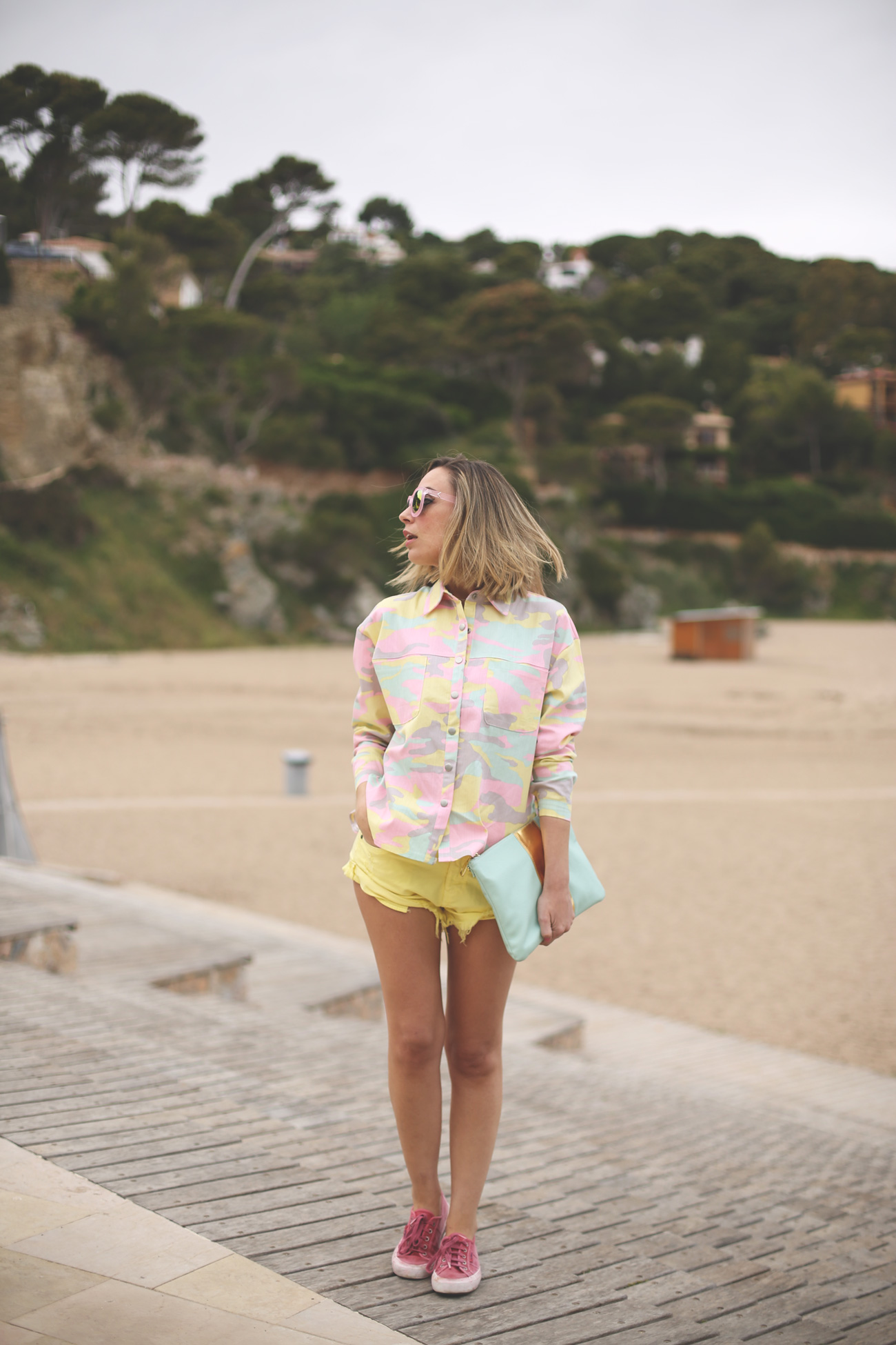 camo print, outfit, spring look, denim shorts, yellow, superga, mirror sunglasses, pastel colors