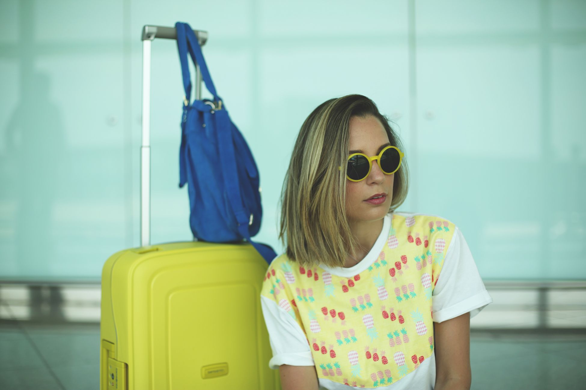 Airport Style, pineapples tee, loafers, Alpe, Yellow, Suitcase, Items d'ho, ripped jeans, denim