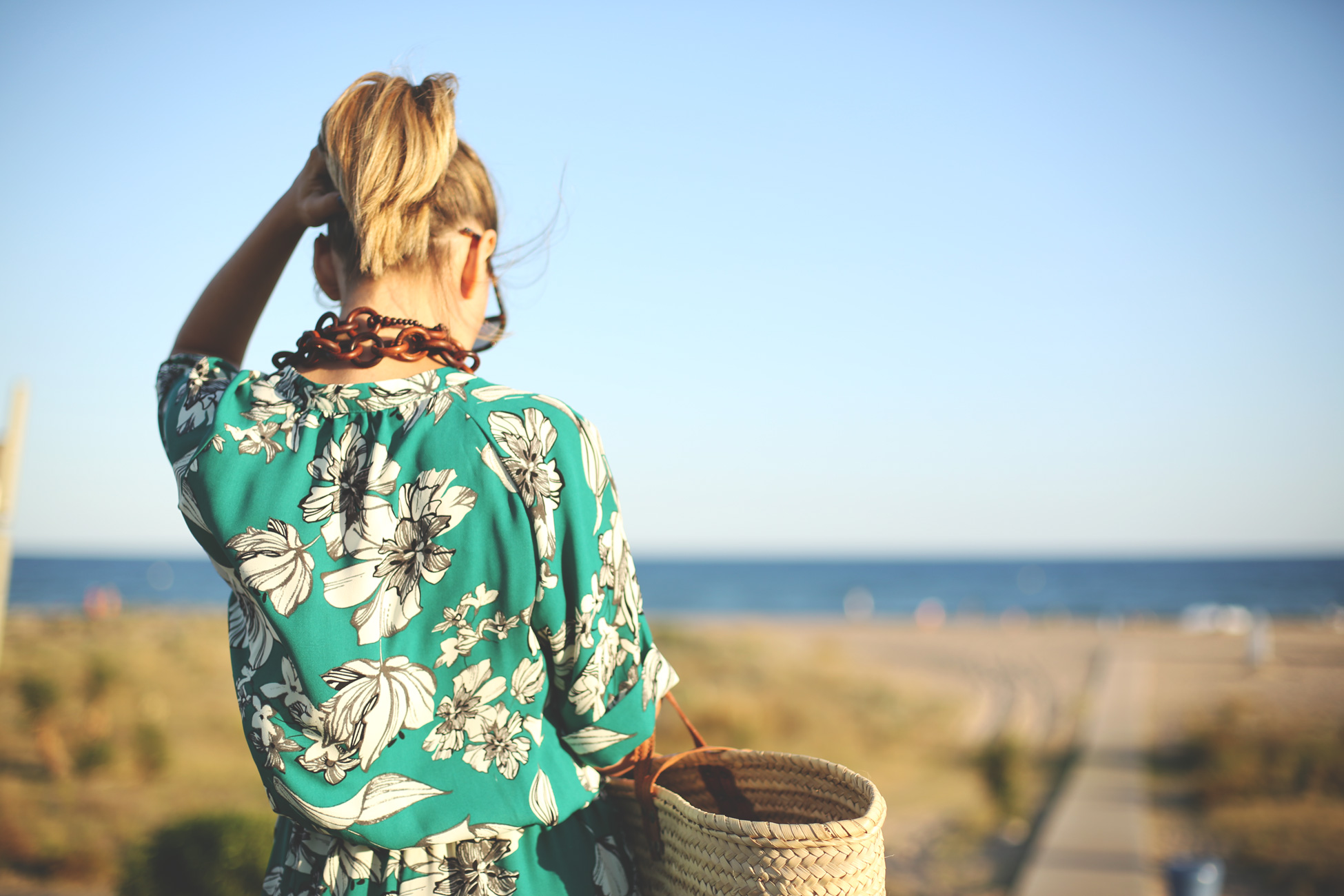 Jumpsuit summer 2014, floral print, hibiscus, sheinside, wooden necklace, look, outfit