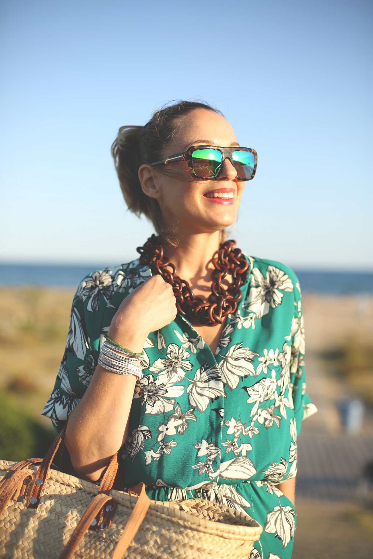 jumpsuit, swarovski, floral print, wood necklace, fashion blogger, look, summer outfit, green