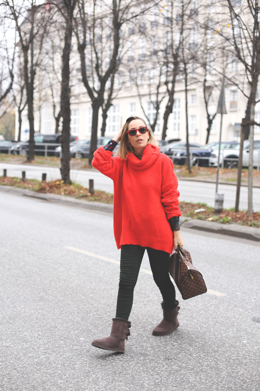 orange maxi sweater, look viaje invierno, outfit para viajar, fashion blog, blog de moda, botas UGG, blogger viaje, 