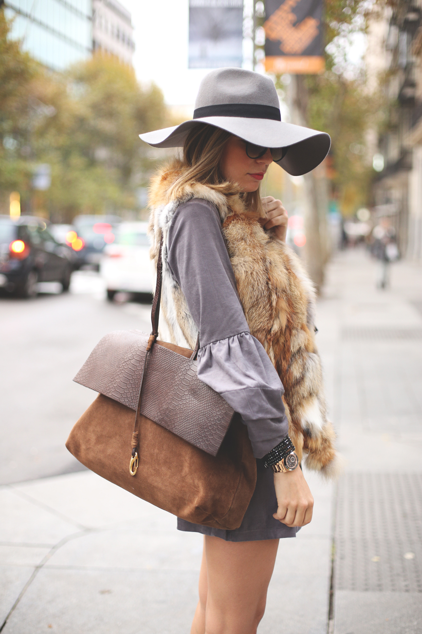 Chaleco de pelos, Fur vest, look invierno, my showroom, fashion blog, blog de moda, trendy girl, look con chaleco, sombrero de Zara,