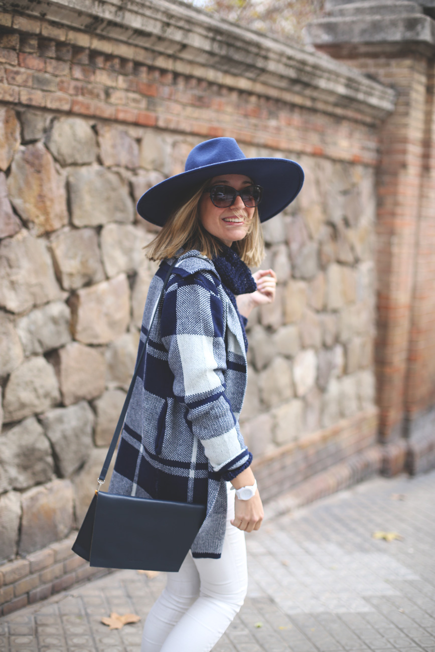 Blue Hat, White Jeans, Plaid Coat, Casual outfit, comfy look, fedora, knit coat